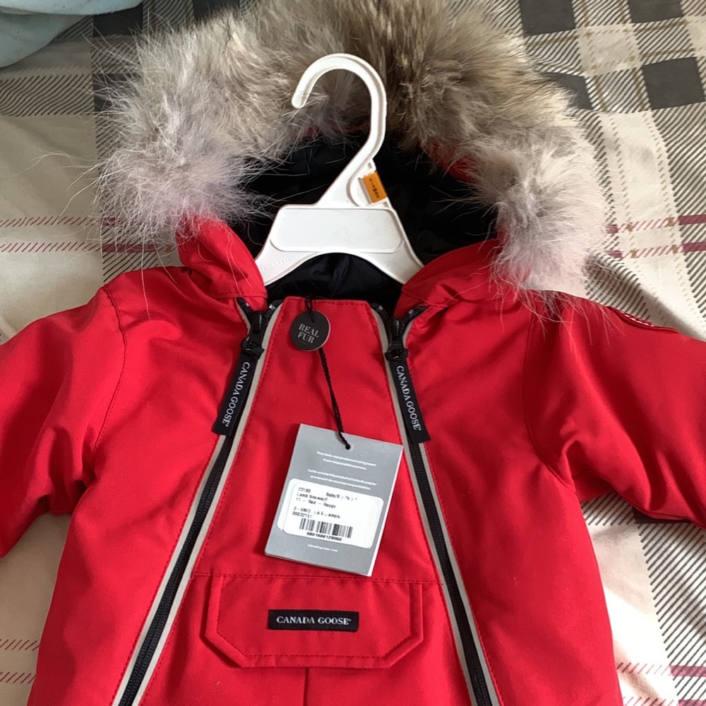 Canada goose snowsuit brand new with tags